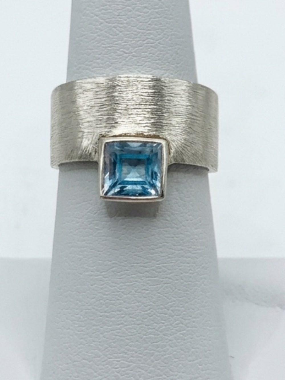 Artisan 925 Sterling Silver Wide Brushed Band Ring Blue Topaz Sz 7